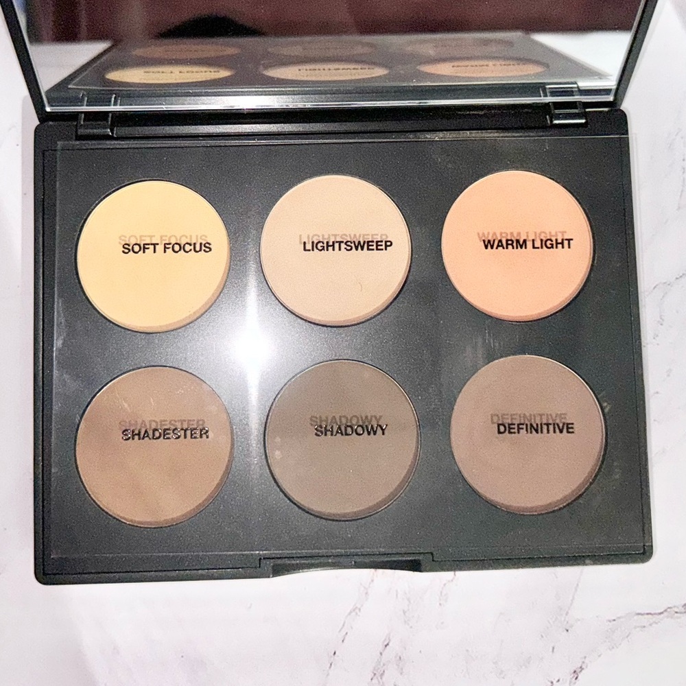 MAC COSMETICS Studio Fix Sculpt and Shape Contour Palette - Medium Dark/Dark